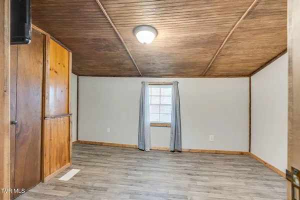 $199,500 | 121 Coleman Road, Hampton, TN 37658