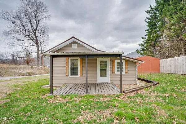 $199,500 | 121 Coleman Road, Hampton, TN 37658