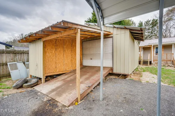 $199,500 | 121 Coleman Road, Hampton, TN 37658