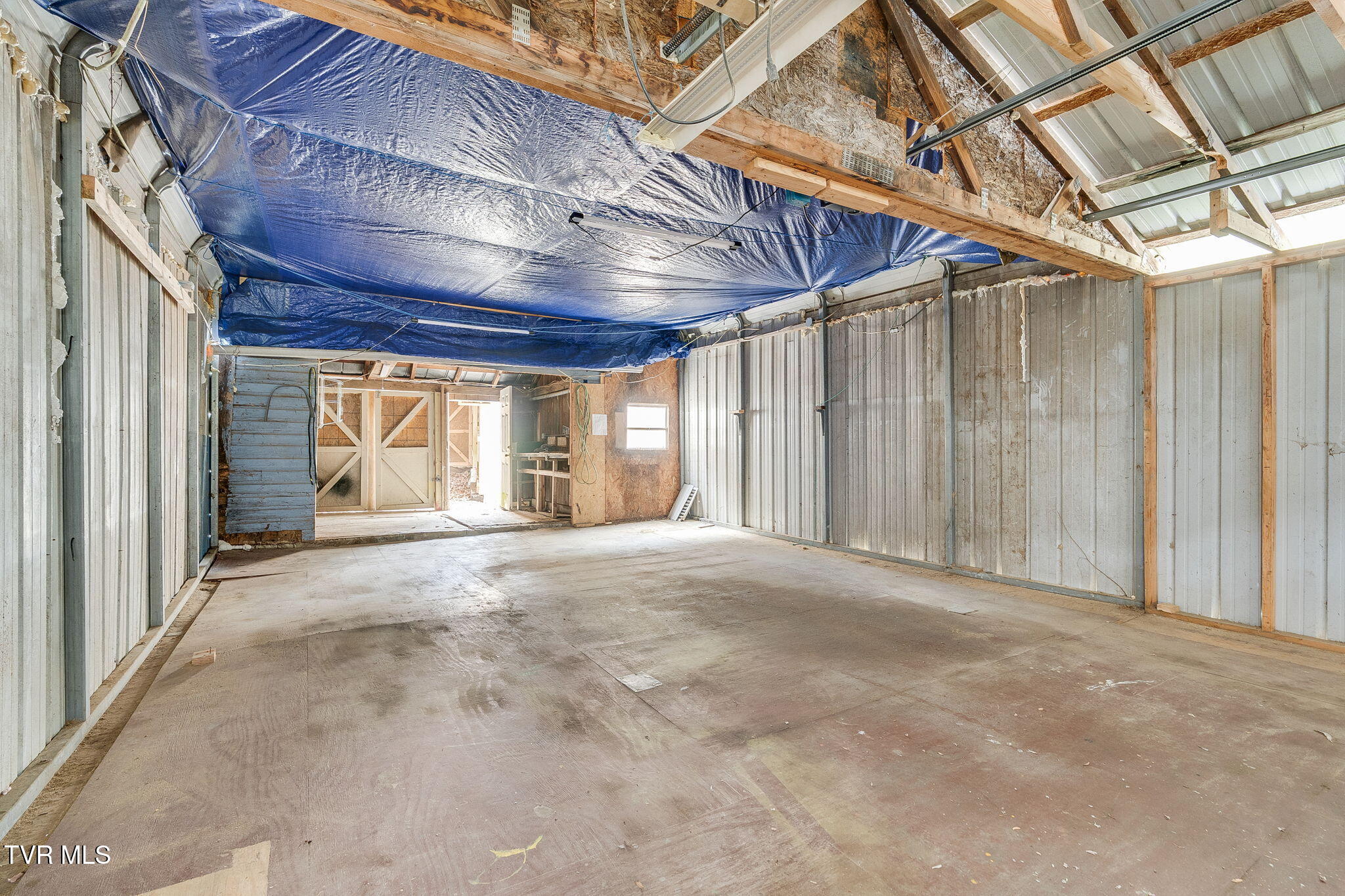 121 Coleman Road Hampton, TN 37658 - Photo 26 of 37 026