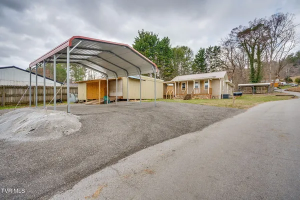 $199,500 | 121 Coleman Road, Hampton, TN 37658