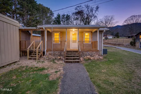 $199,500 | 121 Coleman Road, Hampton, TN 37658