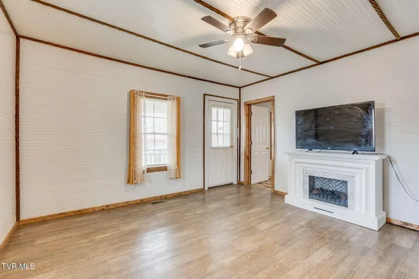 $199,500 | 121 Coleman Road, Hampton, TN 37658