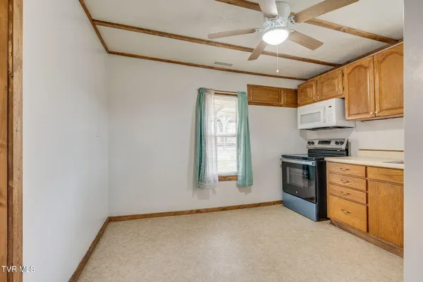 $199,500 | 121 Coleman Road, Hampton, TN 37658