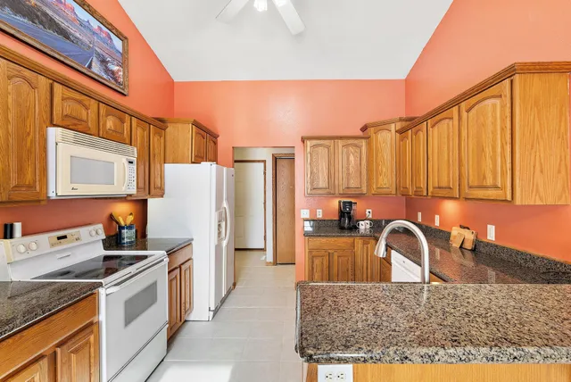 $414,900 | 1055 Johnson Place Southeast, Owatonna, MN 55060