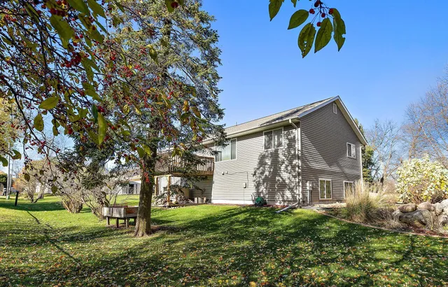 $414,900 | 1055 Johnson Place Southeast, Owatonna, MN 55060