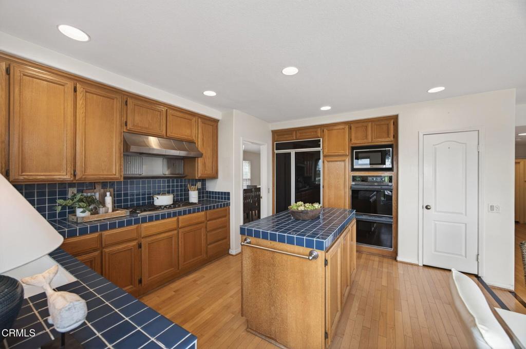 2220 Pebble Beach Trail Oxnard, CA 93036 - Photo 19 of 76