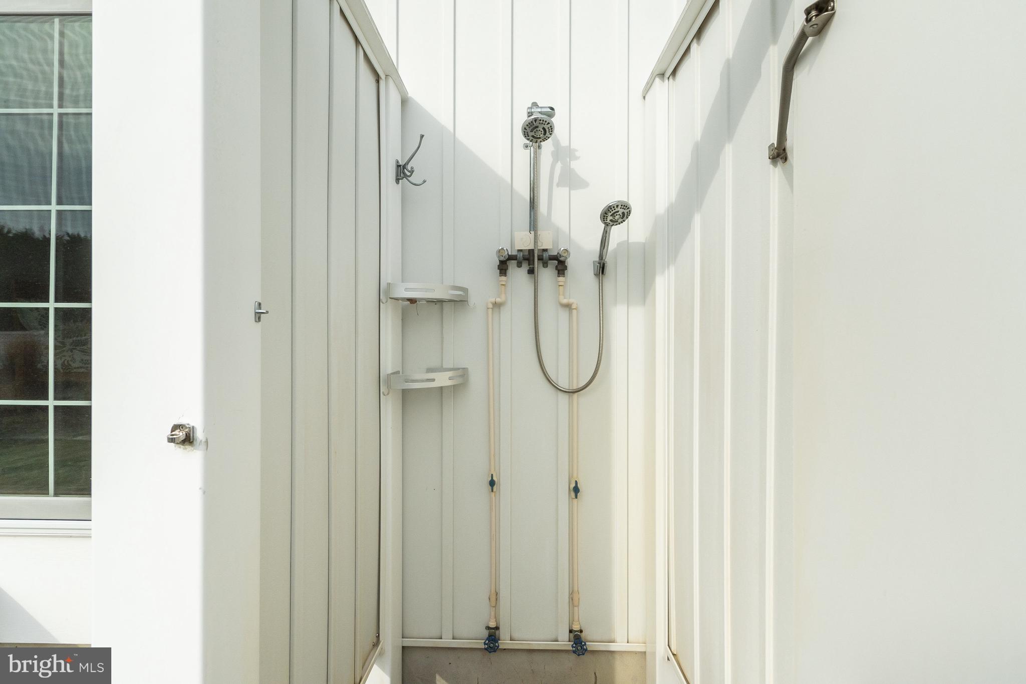 34170 Clay Road Lewes, DE 19958 - Photo 57 of 66 Outdoor shower