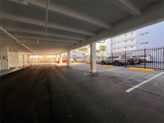 $335,000 | 1033 Lenox Avenue, Unit 202, Miami Beach, FL 33139