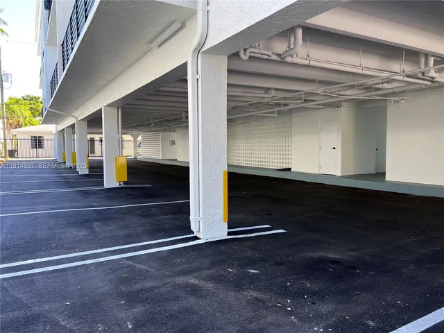 $335,000 | 1033 Lenox Avenue, Unit 202, Miami Beach, FL 33139