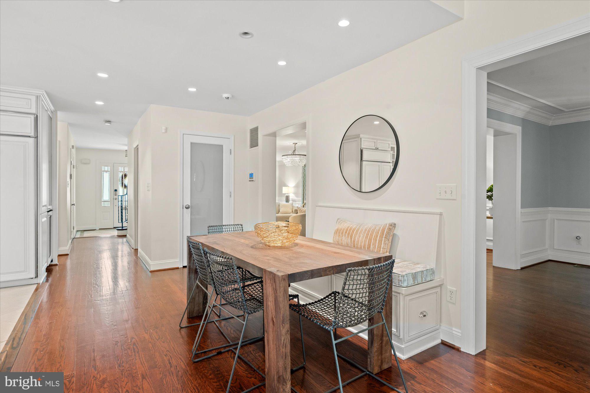 301 Columbia Road Alexandria, VA 22302 - Photo 32 of 82 Breakfast nook