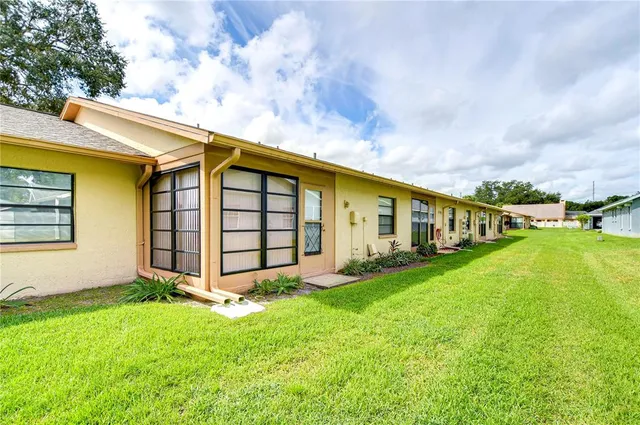 a front view of house with yard