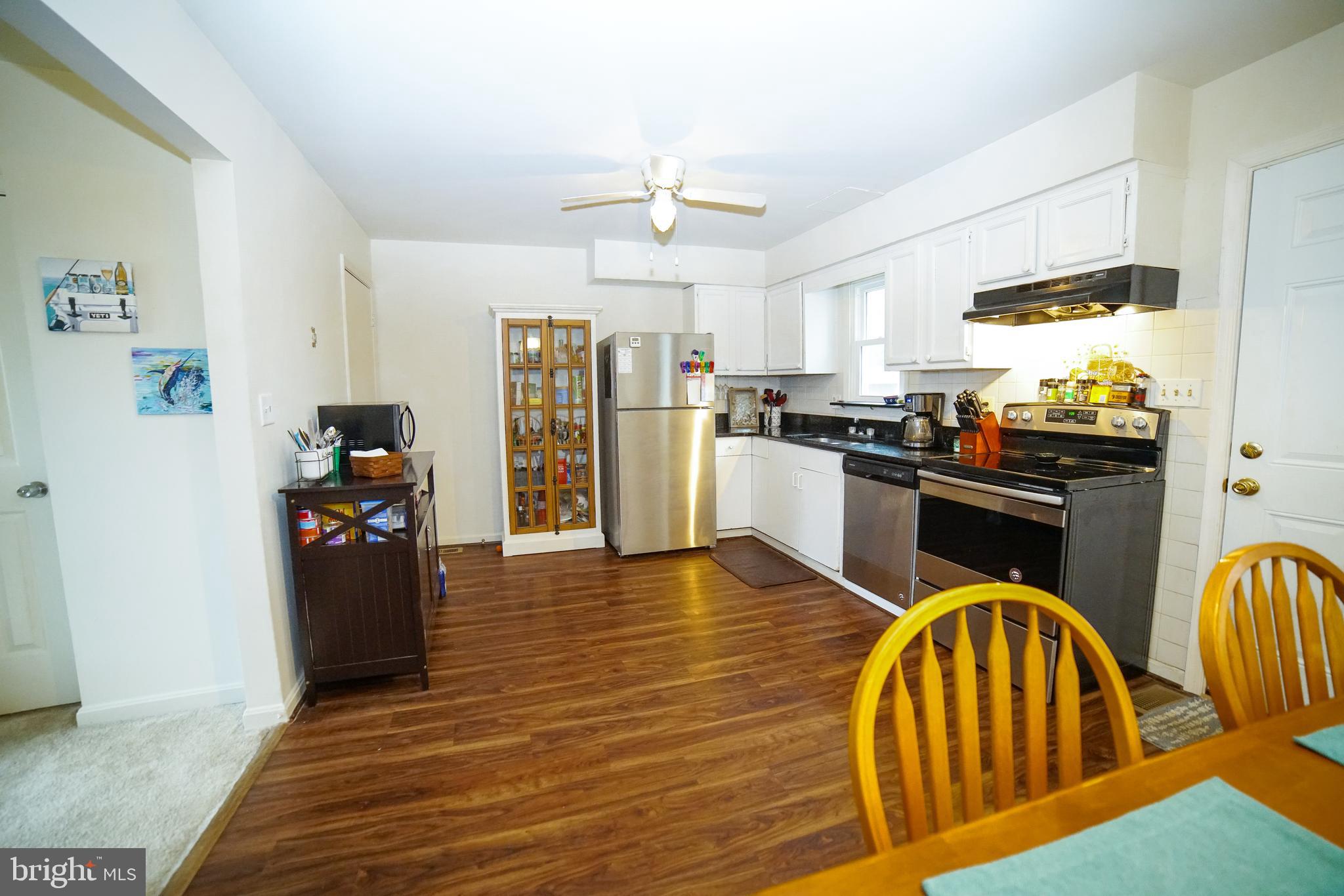 418 Windy Knoll Drive Mount Airy, MD 21771 - Photo 6 of 31