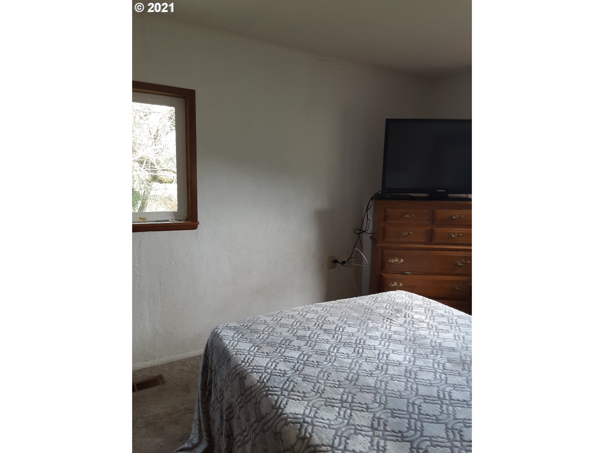 30312 Hummingbird Hill Road Gold Beach, OR 97444 - Photo 13 of 27