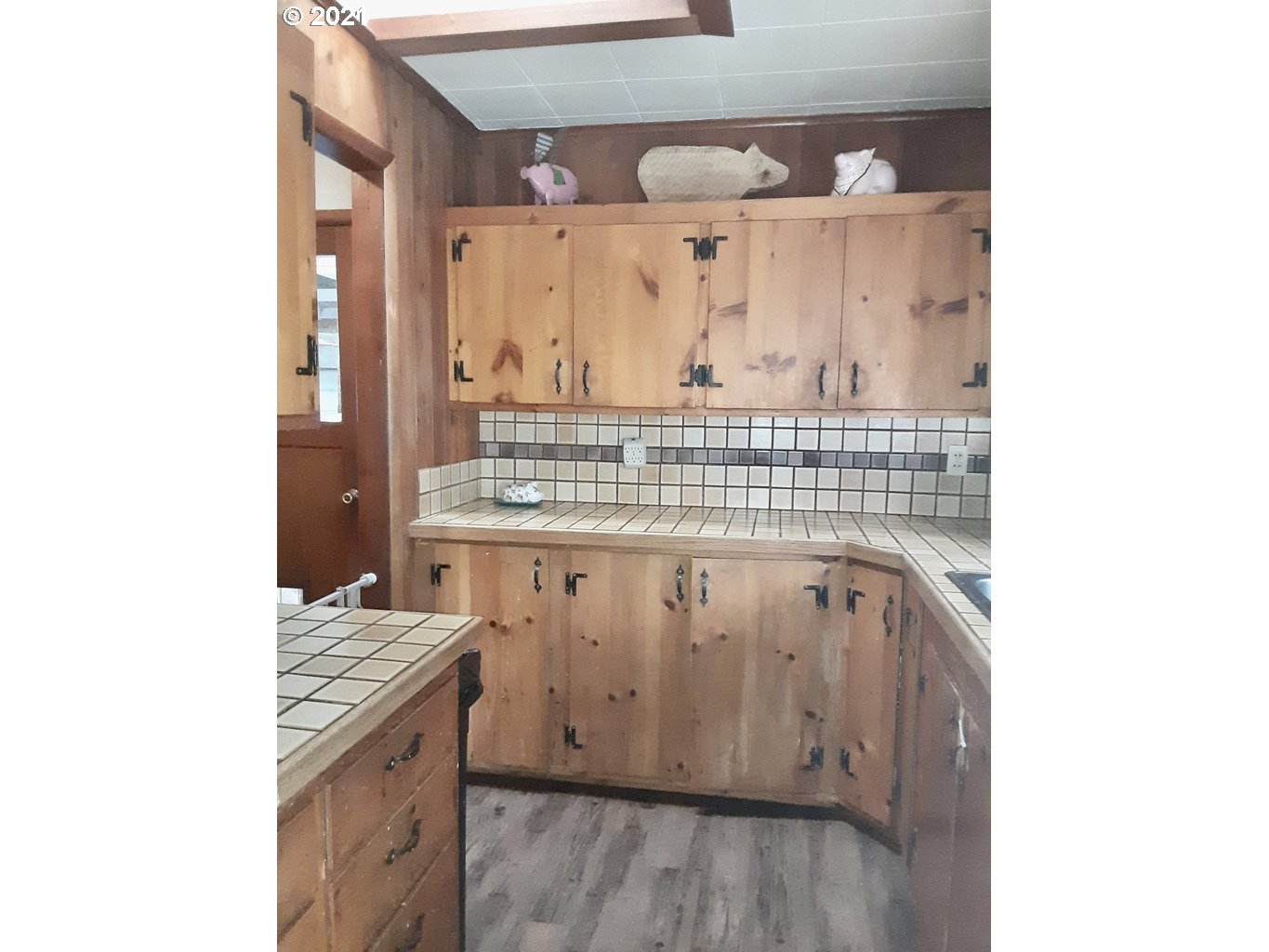 30312 Hummingbird Hill Road Gold Beach, OR 97444 - Photo 5 of 27