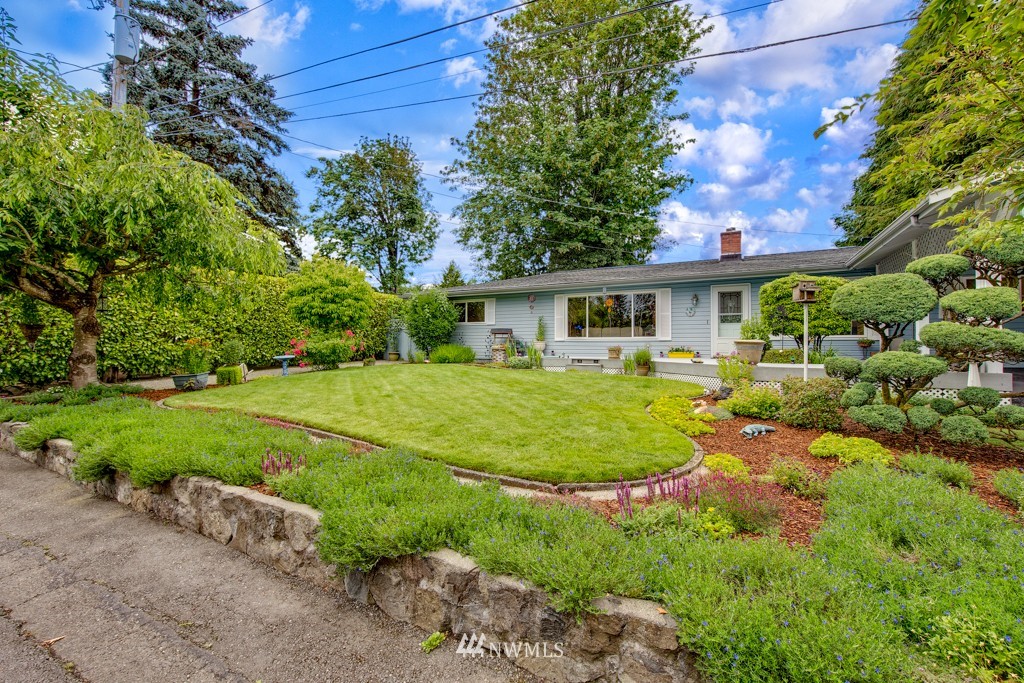 3510 Rasmussen Lane Bremerton, WA 98310 - Photo 2 of 25 Gallery Image 2