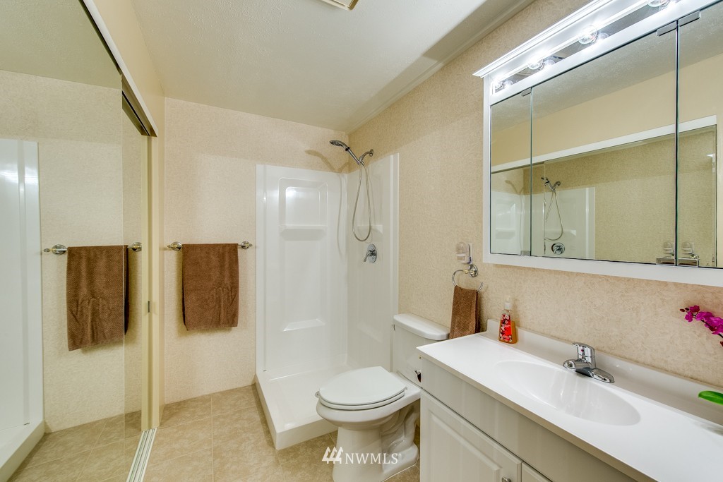3510 Rasmussen Lane Bremerton, WA 98310 - Photo 13 of 25 Gallery Image 13