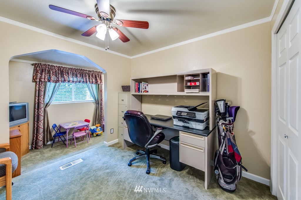 3510 Rasmussen Lane Bremerton, WA 98310 - Photo 18 of 25 Gallery Image 18