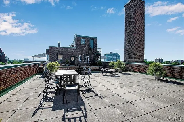 $184,900 | 731 W Ferry, Unit 6J, Buffalo, NY 14222