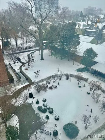 $184,900 | 731 W Ferry, Unit 6J, Buffalo, NY 14222