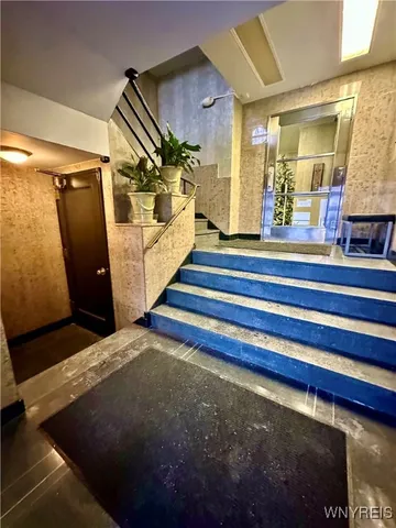 $184,900 | 731 W Ferry, Unit 6J, Buffalo, NY 14222