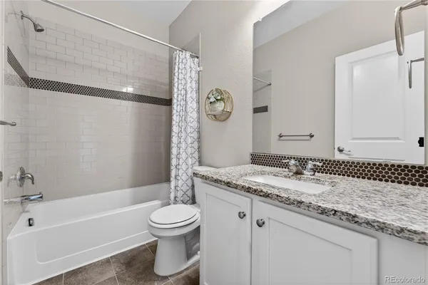 $820,000 | 7595 South Quantock Court, Aurora, CO 80016