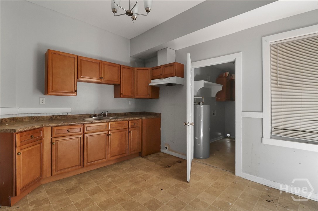 603 West 40th Street Savannah, GA 31415 - Photo 7 of 21