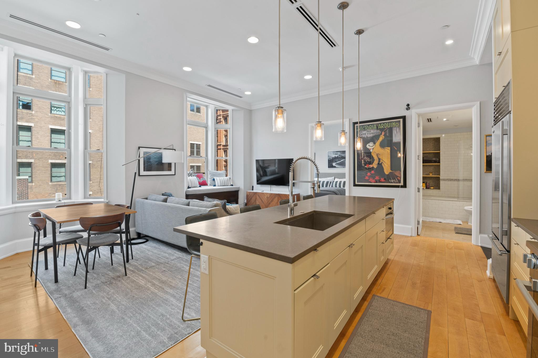 421 Chestnut Street, Unit 404 Philadelphia, PA 19106 - Photo 5 of 30
