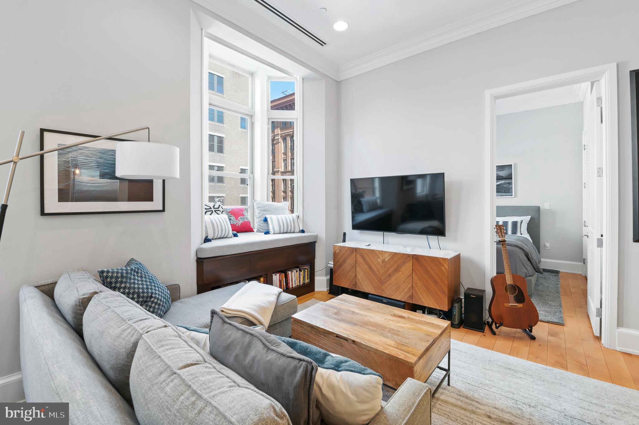 421 Chestnut Street, Unit 404 Philadelphia, PA 19106 - Photo 8 of 30