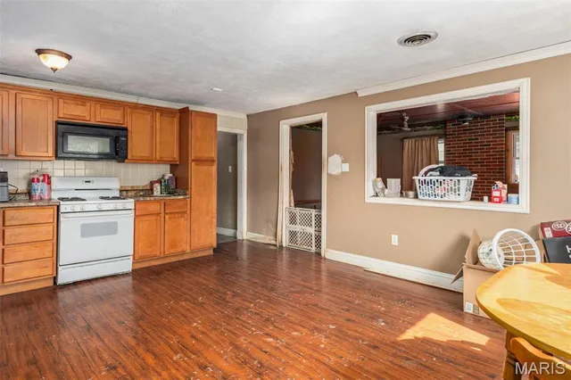 $71,900 | 107 Richard Street, Gillespie, IL 62033