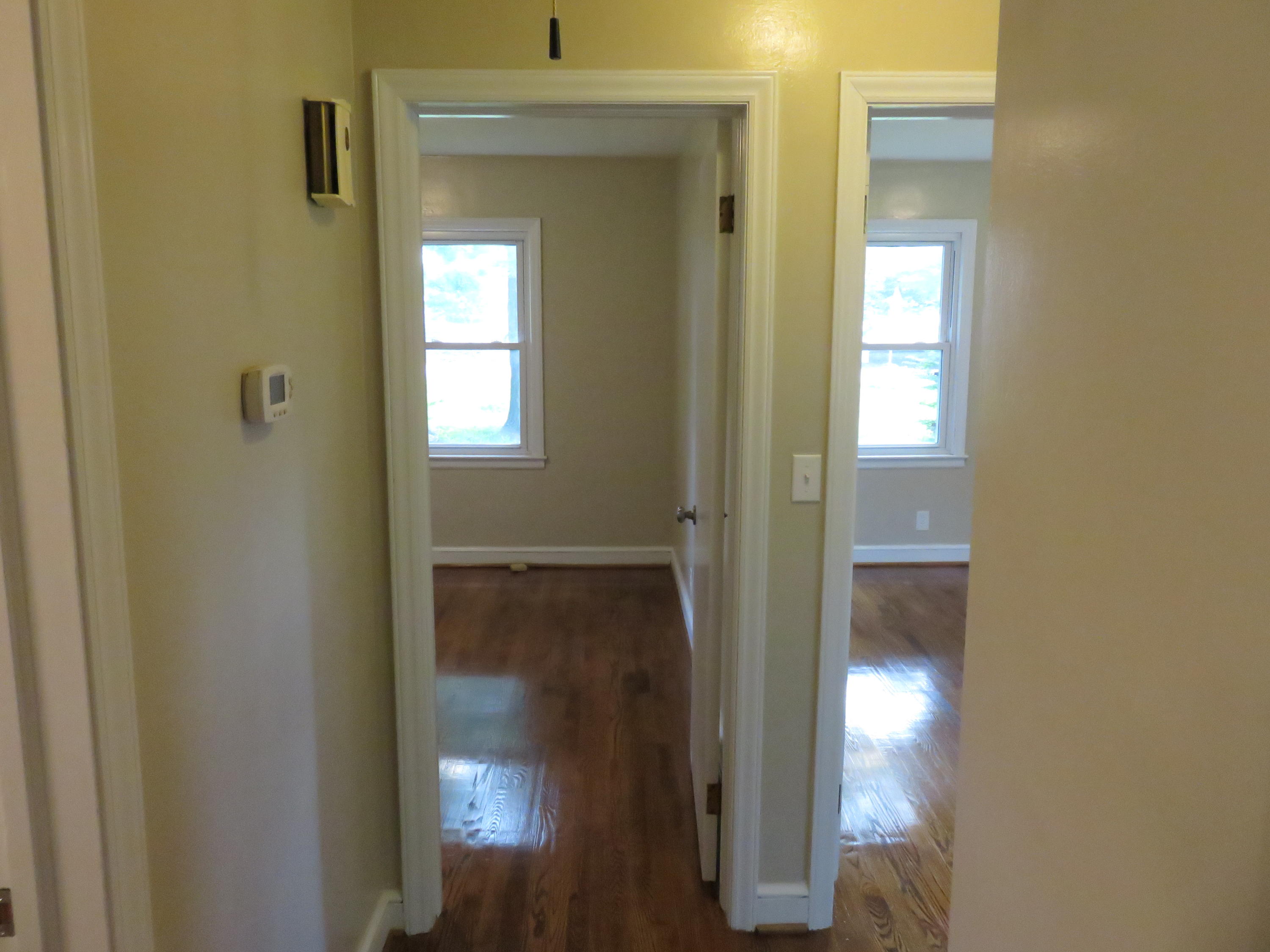 405 Dexter Road Roanoke, VA 24019 - Photo 11 of 14 Hall