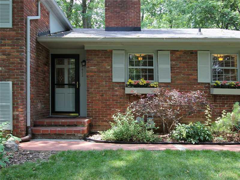 4602 Sylvan Road Indianapolis, IN 46228 - Photo 3 of 24 Gallery Image 3