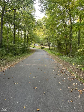 $5,000 | 137 White Oak Way, North Vernon, IN 47265