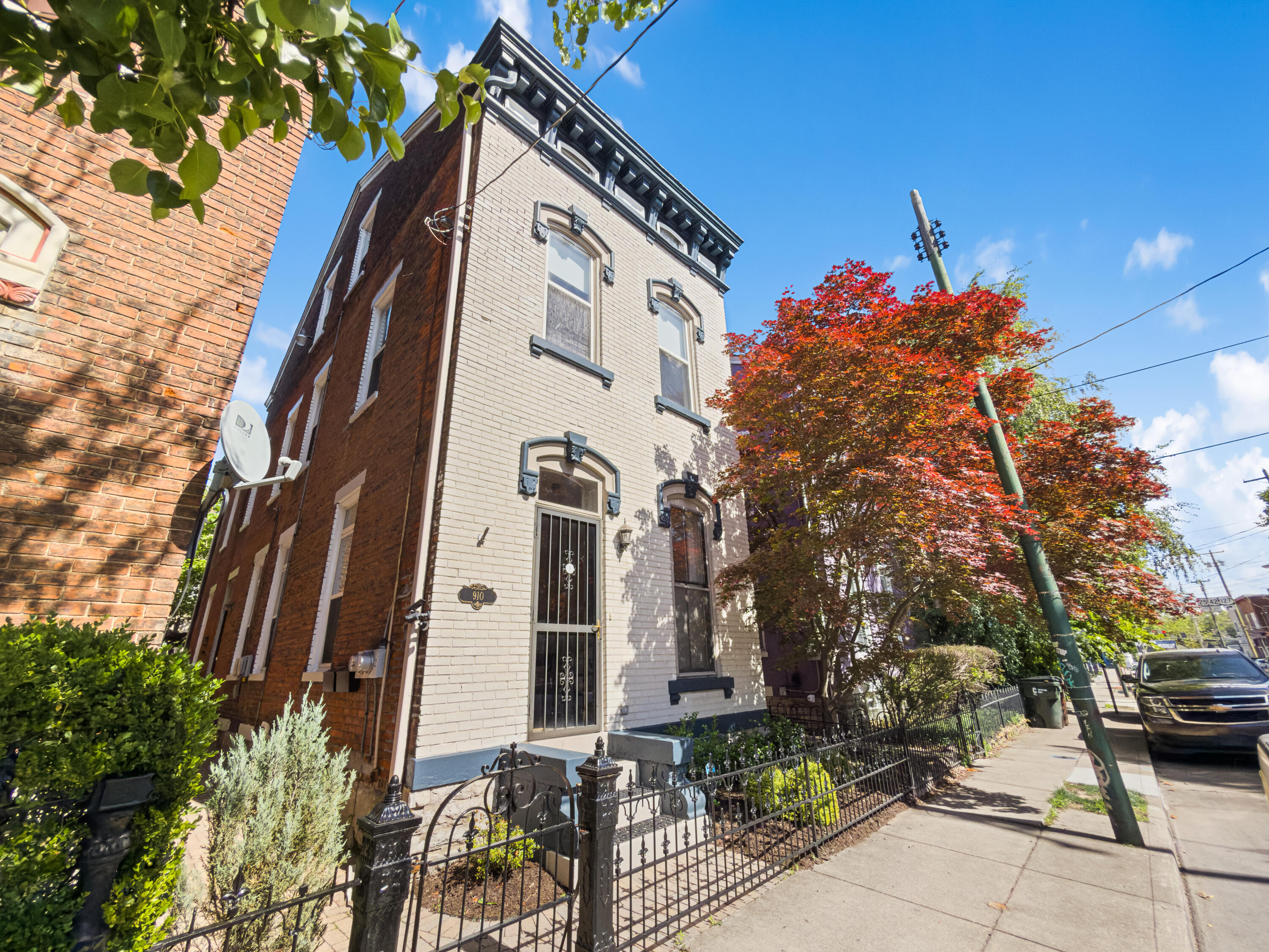 910 Main Street Covington, KY 41011 - Photo 2 of 45