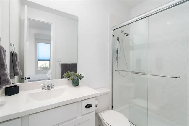 $590,000 | 9428 Voyager Vista, Oak Point, TX 75068