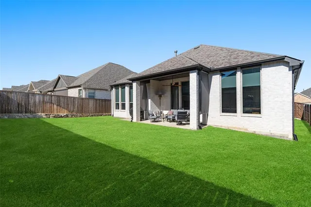 $590,000 | 9428 Voyager Vista, Oak Point, TX 75068