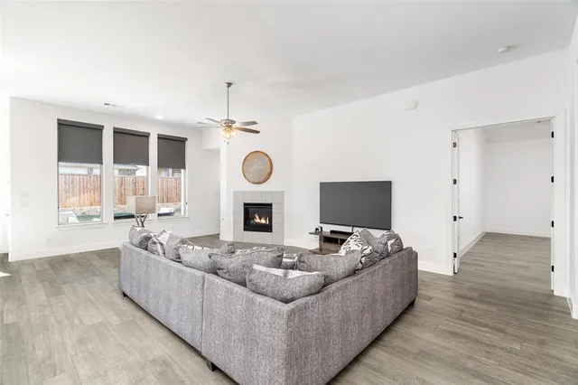 $590,000 | 9428 Voyager Vista, Oak Point, TX 75068