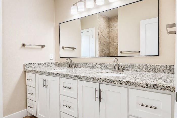 432 Rice Street Angleton, TX 77515 - Photo 7 of 25 Gallery Image 7