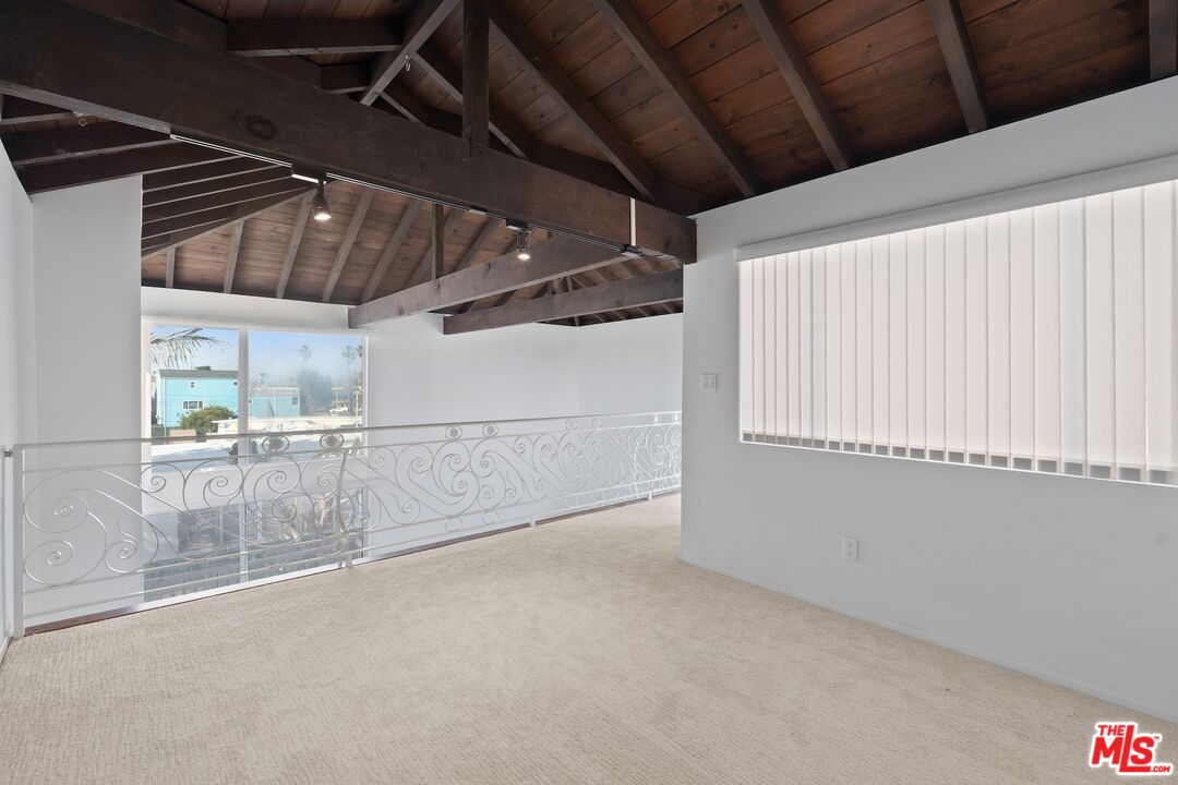 122 Buccaneer Street, Unit 3 Marina del Rey, CA 90292 - Photo 10 of 31