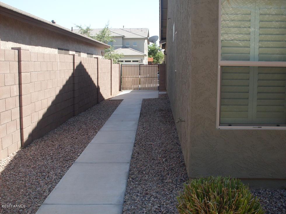 44492 Copper Trail Maricopa, AZ 85139 - Photo 17 of 19 z