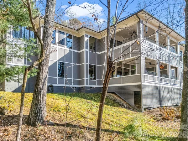 $1,500,000 | 720 Overlook Drive, Flat Rock, NC 28731
