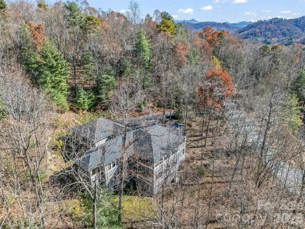 $1,500,000 | 720 Overlook Drive, Flat Rock, NC 28731