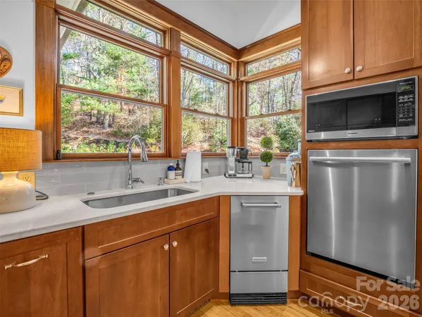 $1,500,000 | 720 Overlook Drive, Flat Rock, NC 28731