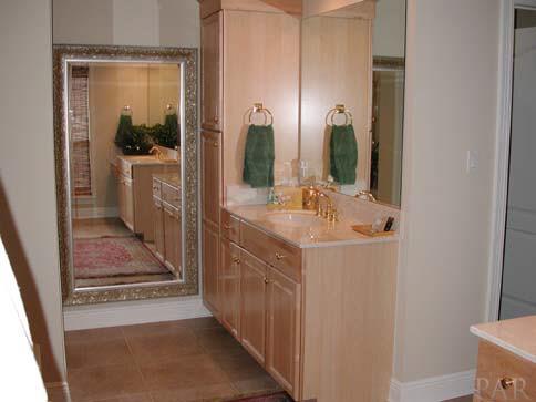 2539 Pine Forest Road Cantonment, FL 32533 - Photo 14 of 14 Second Vanity in Master Bath
