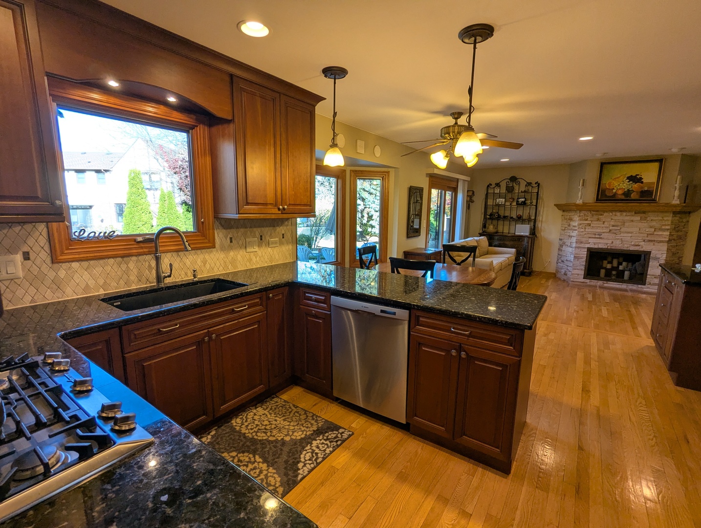 716 West Techny Road Arlington Heights, IL 60004 - Photo 9 of 20