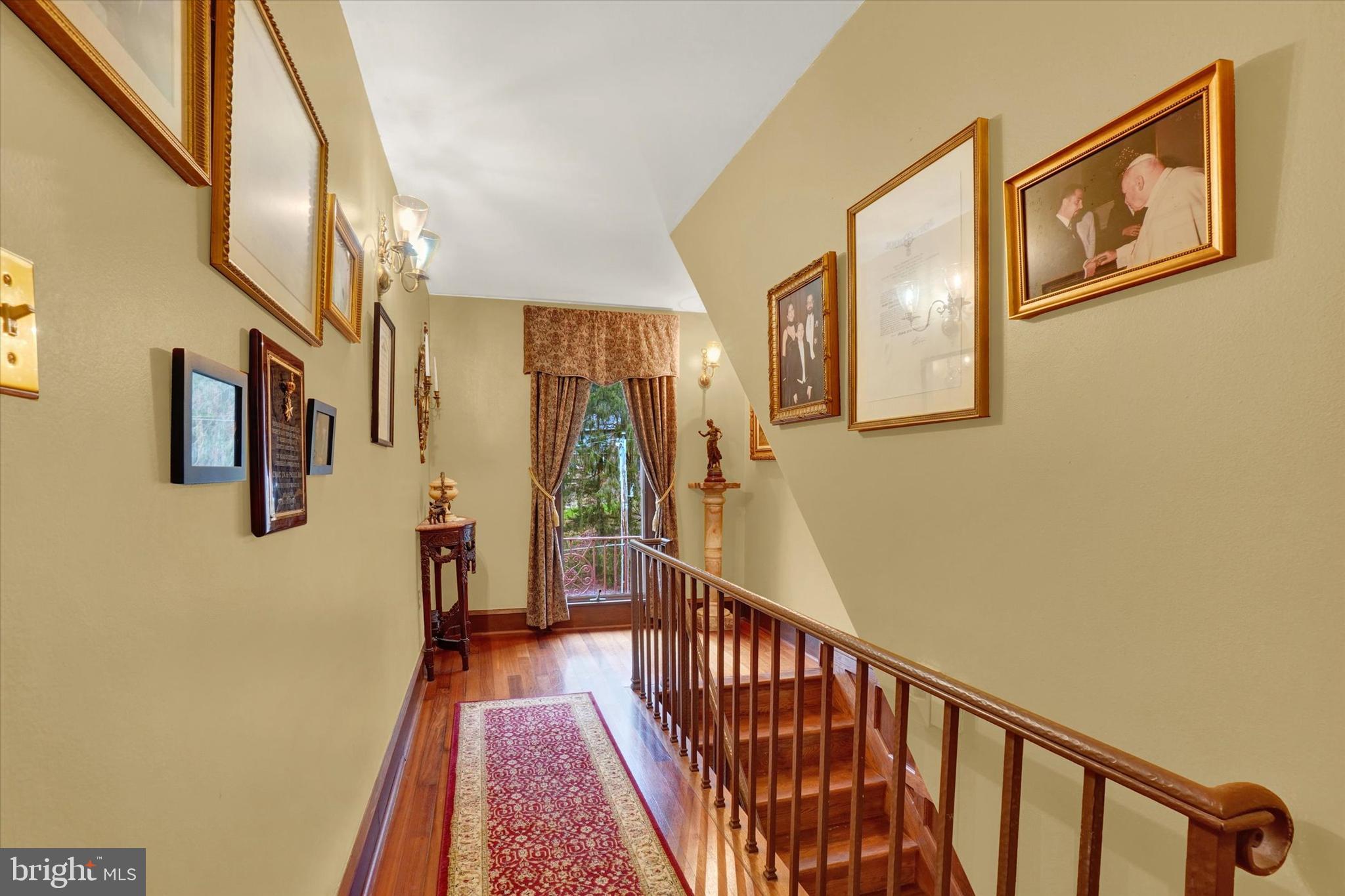 180 Candy Road Mohnton, PA 19540 - Photo 24 of 58 Second floor main hallway