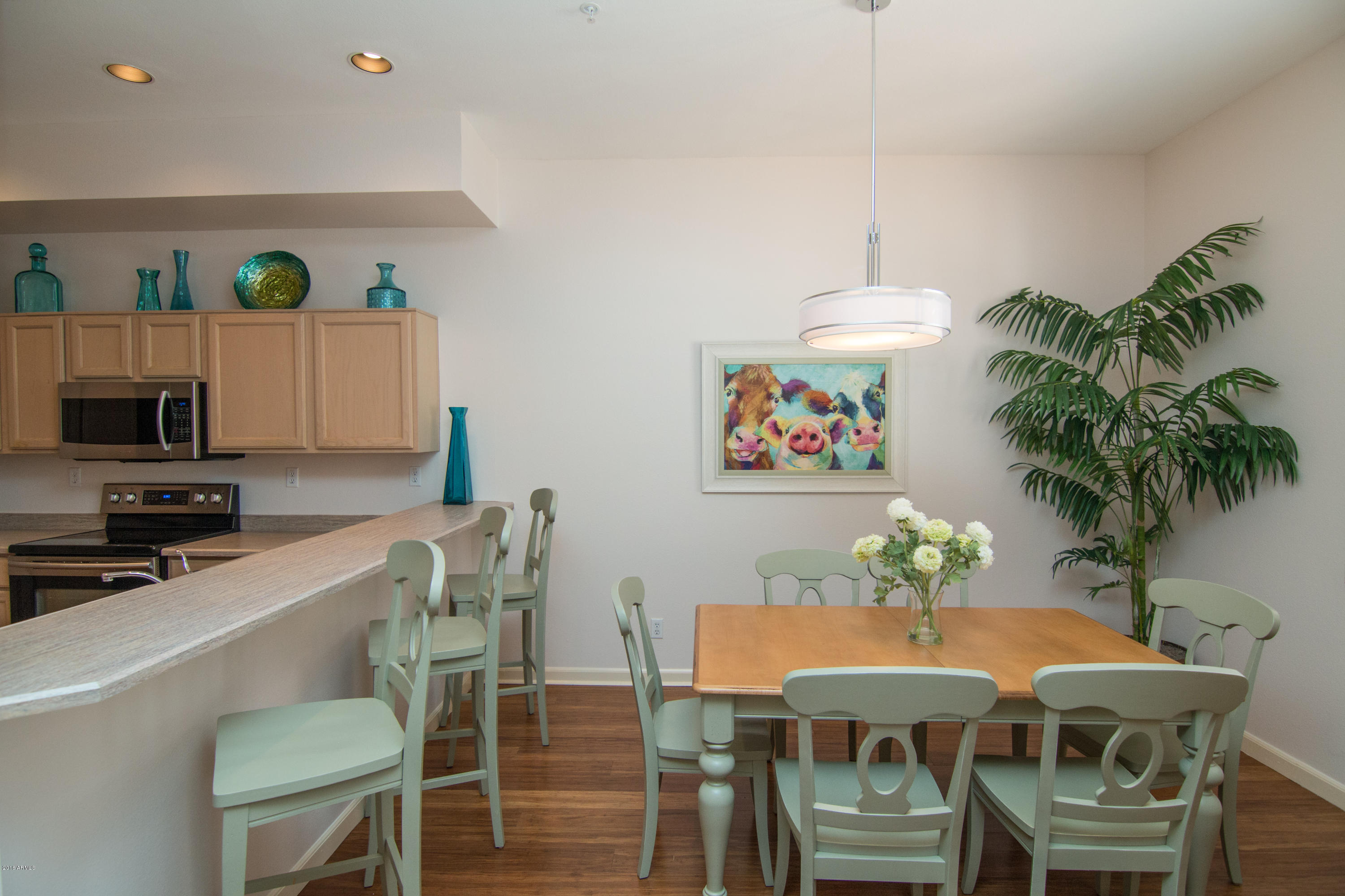 8270 North Hayden Road, Unit 1038 Scottsdale, AZ 85258 - Photo 11 of 60 Breakfast Bar