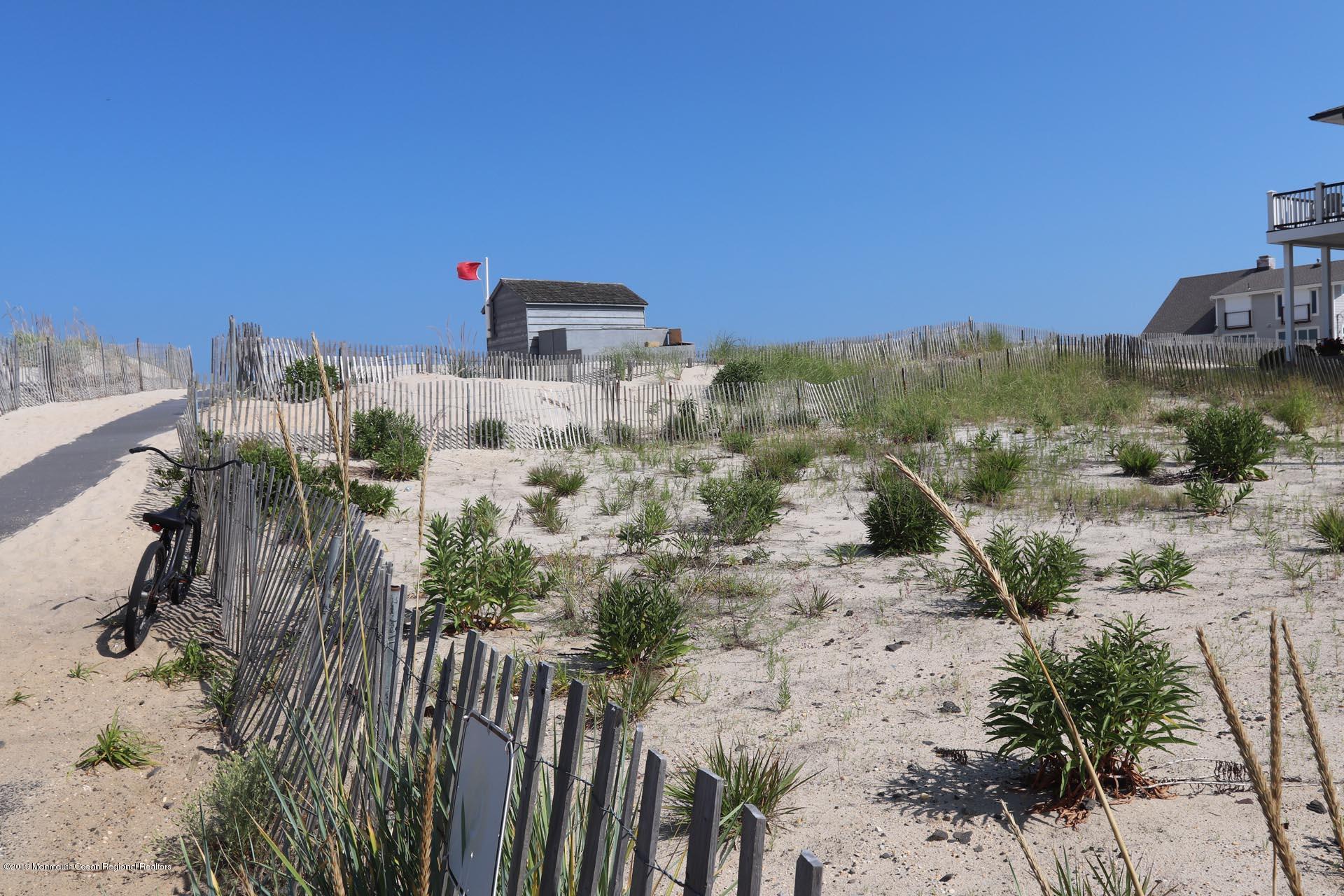 21 Silver Beach Road Lavallette, NJ 08735 - Photo 17 of 25 a view of city