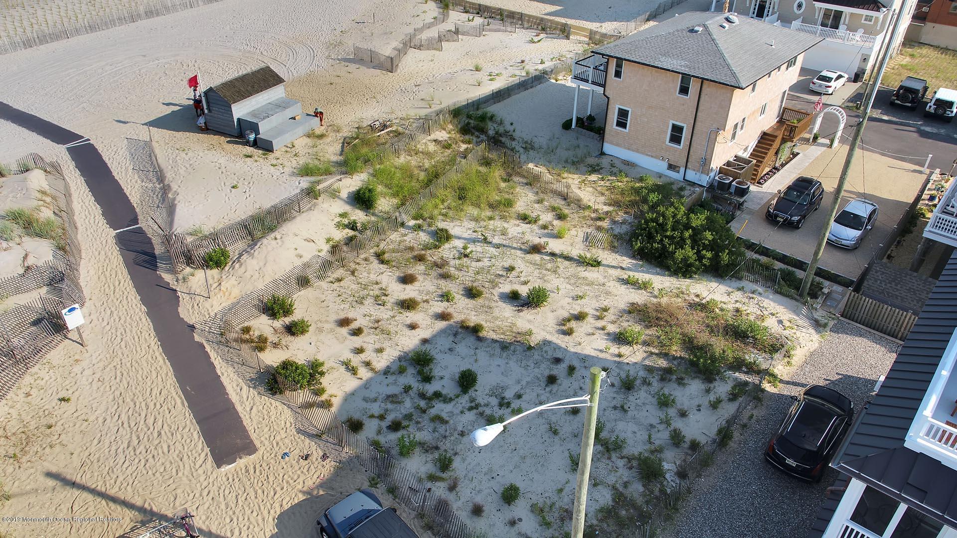 21 Silver Beach Road Lavallette, NJ 08735 - Photo 9 of 25 an aerial view of houses with outdoor space