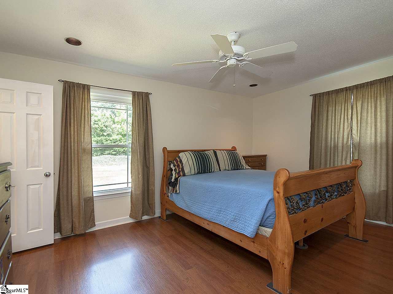 201 Timbrooke Way Easley, SC 29642 - Photo 17 of 31 Gallery Image 17